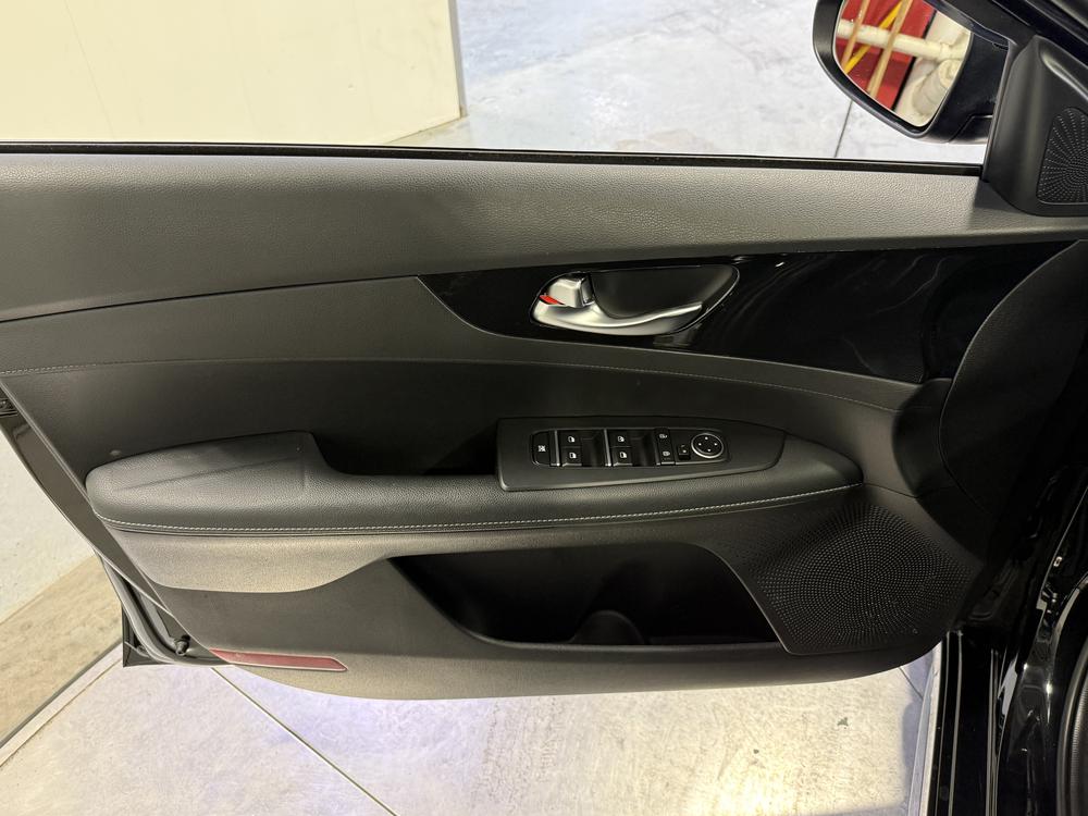 Kia Forte GT LINE 2023 d&rsquo;occasion à vendre - 14