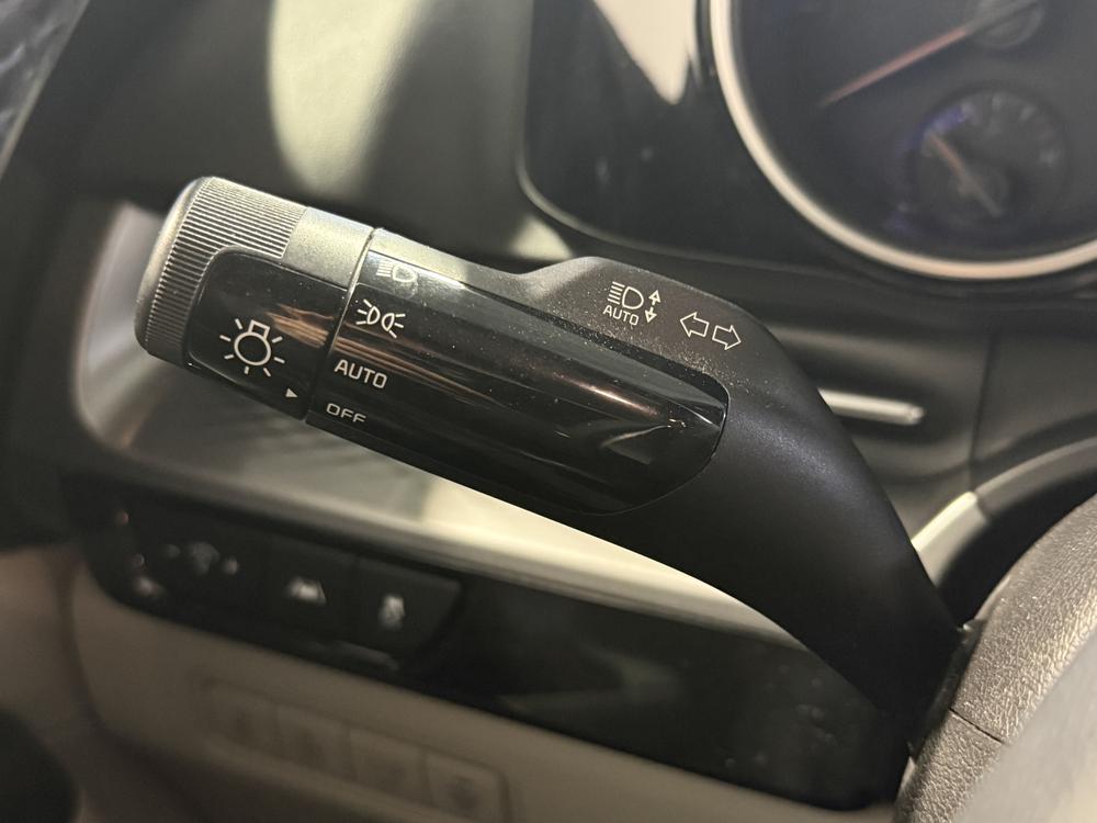 Kia Carnival LX 2022 d&rsquo;occasion à vendre - 22