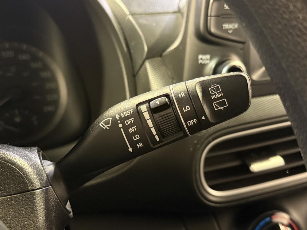 Hyundai Kona Essential 2019 d&rsquo;occasion à vendre - 22