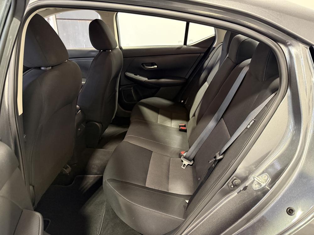 Nissan Sentra SV 2022 d&rsquo;occasion à vendre - 32