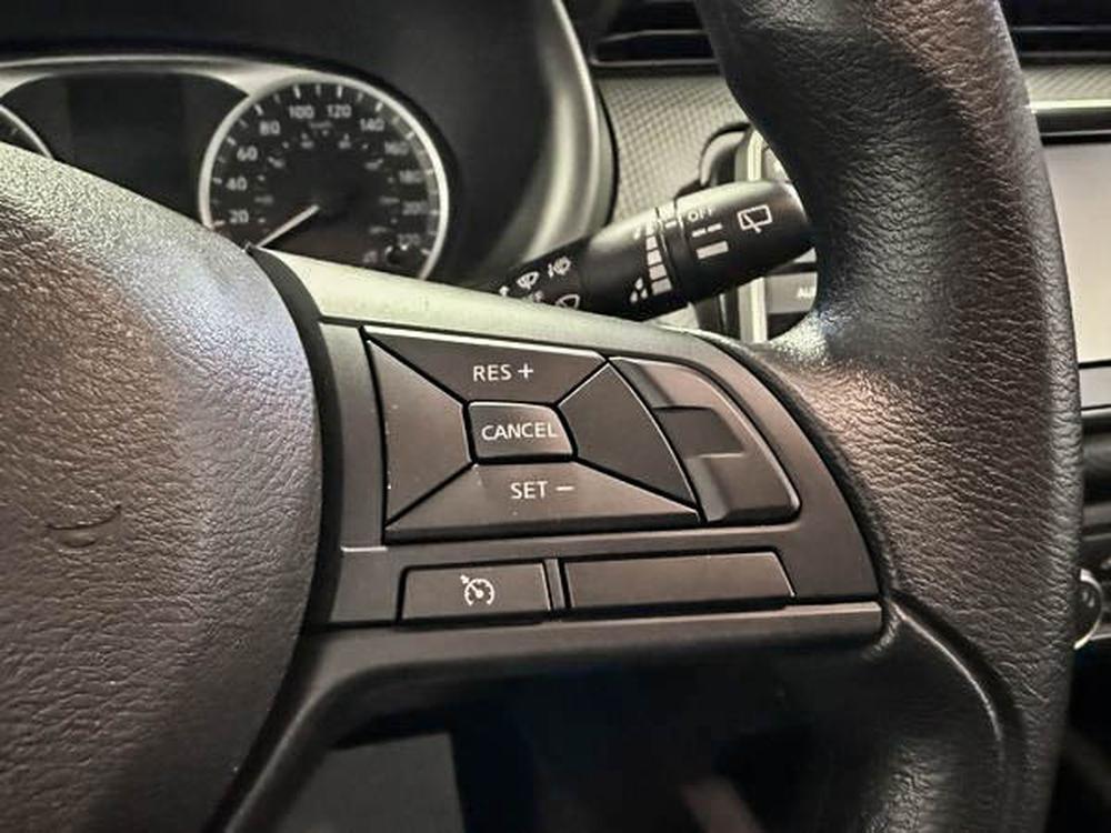 Nissan Kicks S 2023 d&rsquo;occasion à vendre - 19