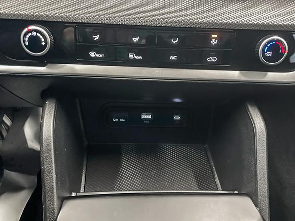 Kia Sportage LX 2023 d&rsquo;occasion à vendre - 21