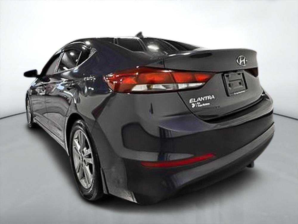 Hyundai Elantra SE 2018 d&rsquo;occasion à vendre - 6