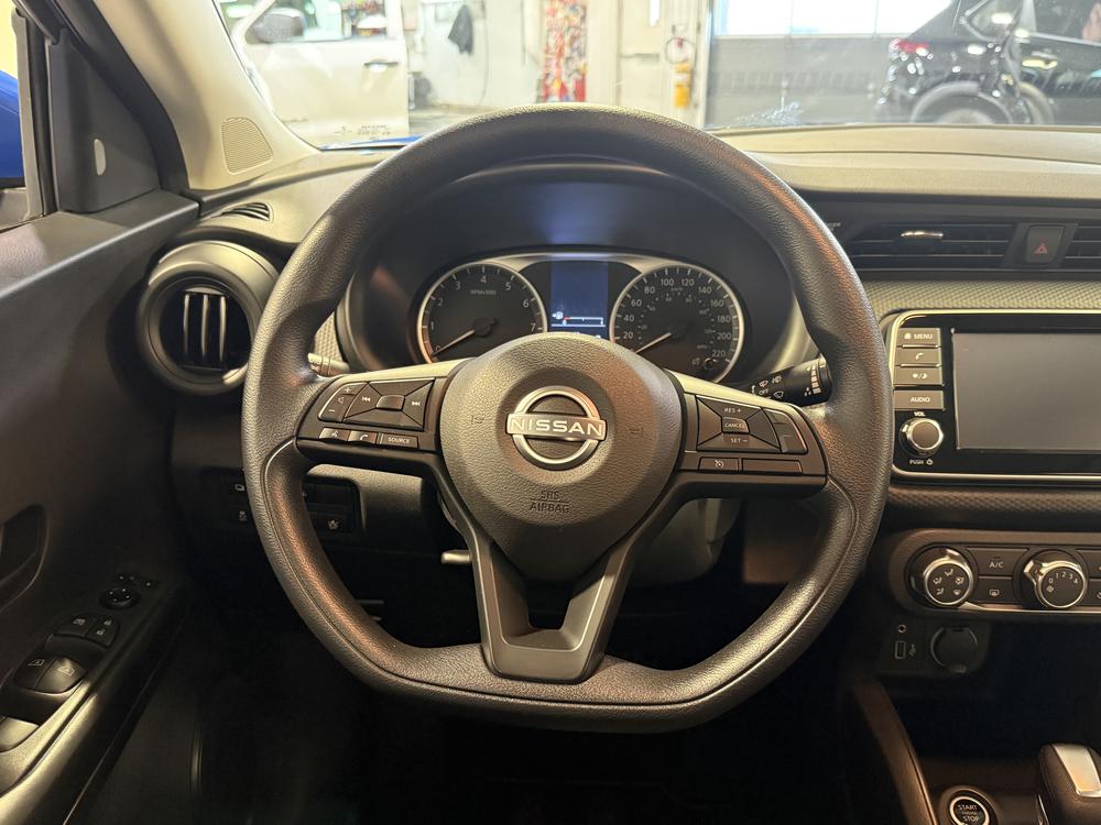 Nissan Kicks S 2023 d&rsquo;occasion à vendre - 17