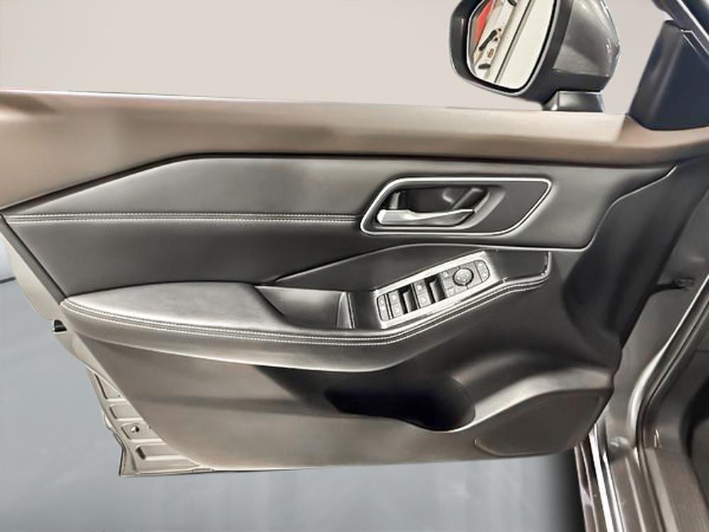 Nissan Rogue SV 2021 d&rsquo;occasion à vendre - 14