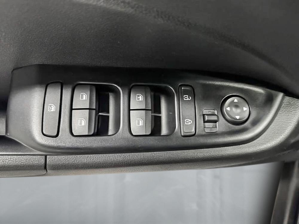 Hyundai Venue ESSENTIAL 2022 d&rsquo;occasion à vendre - 14