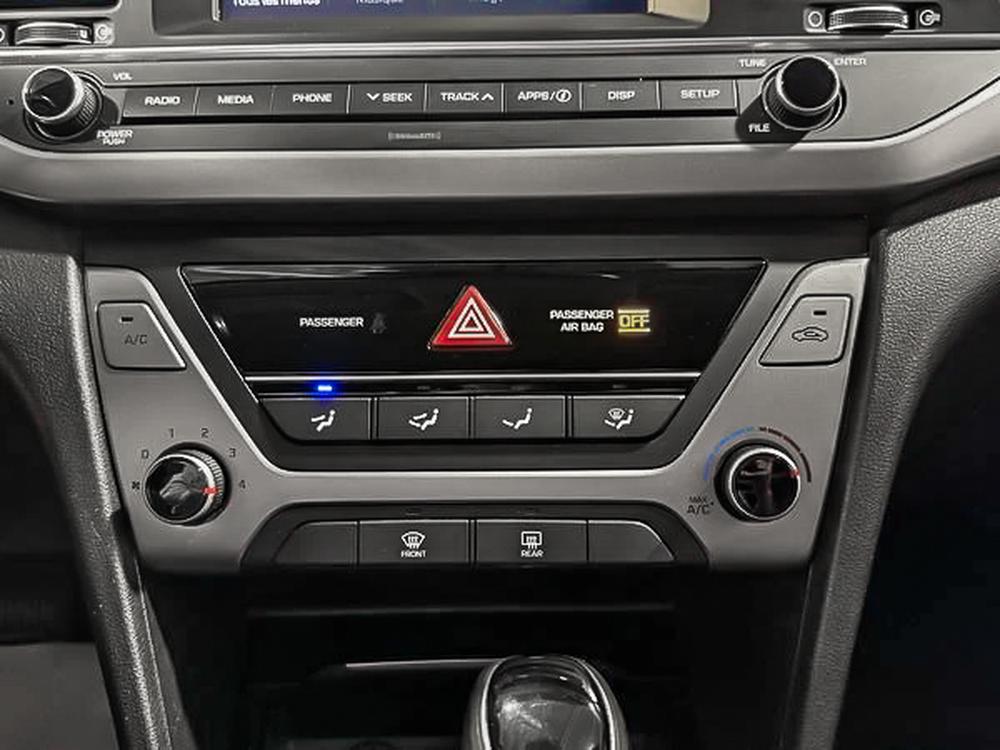 Hyundai Elantra SE 2018 d&rsquo;occasion à vendre - 27