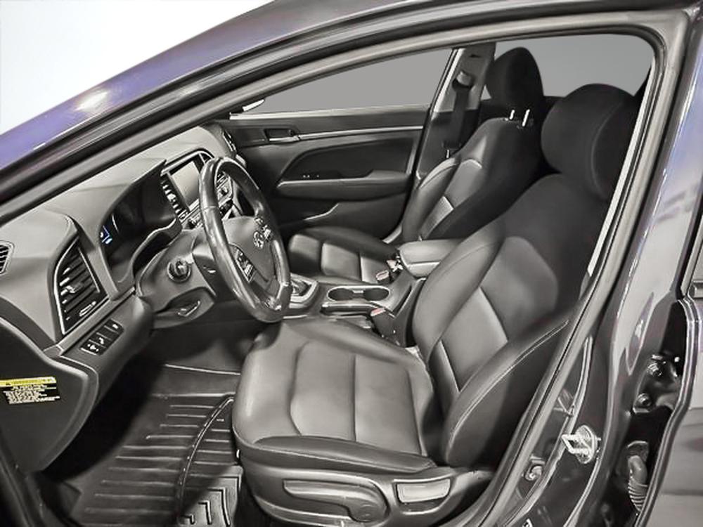 Hyundai Elantra SE 2018 d&rsquo;occasion à vendre - 16