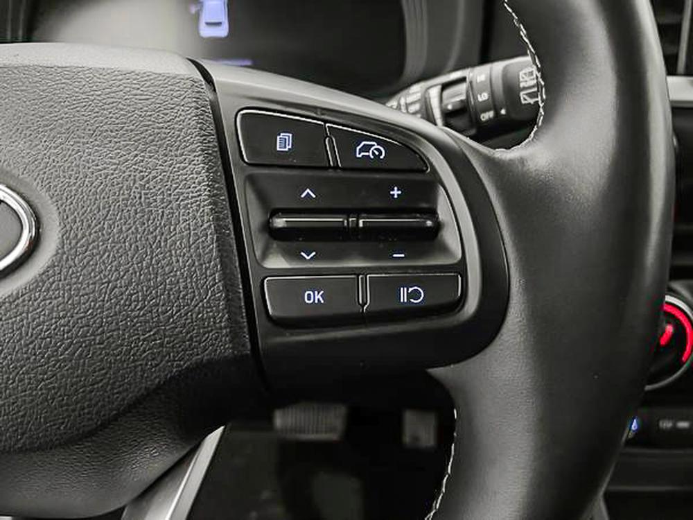 Hyundai Venue Preferred 2023 d&rsquo;occasion à vendre - 16