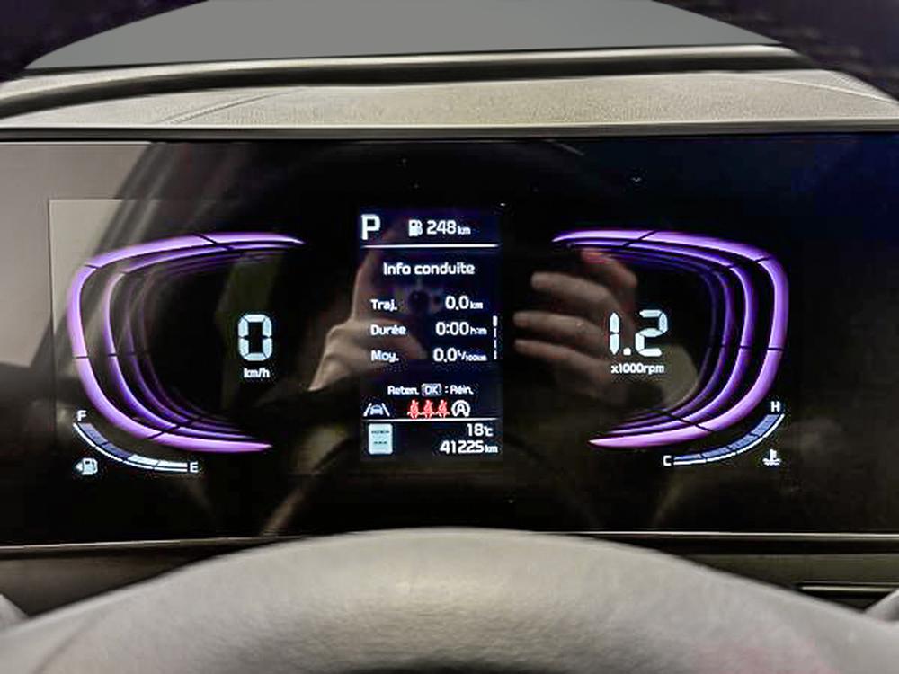 Kia Sportage EX 2024 d&rsquo;occasion à vendre - 24