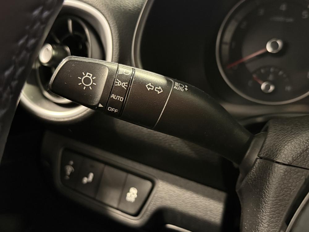 Kia Forte EX 2023 d&rsquo;occasion à vendre - 21