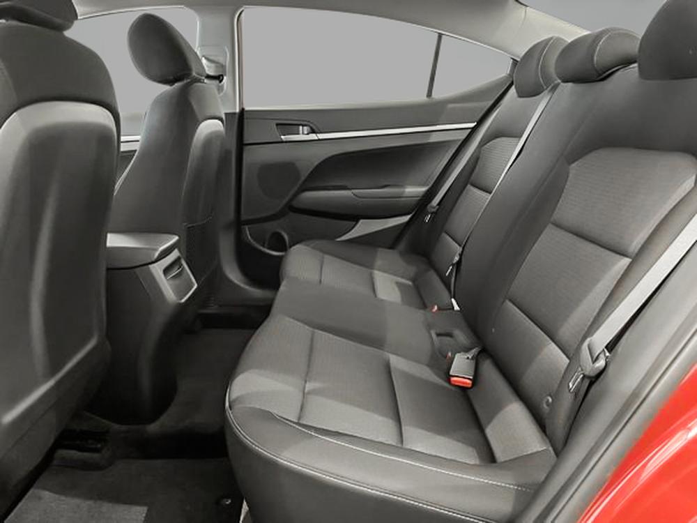 Hyundai Elantra LE 2017 d&rsquo;occasion à vendre - 22