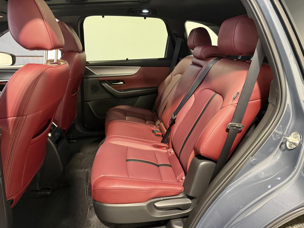 Mazda CX-70 hybride léger GT 2025 d&rsquo;occasion à vendre - 31