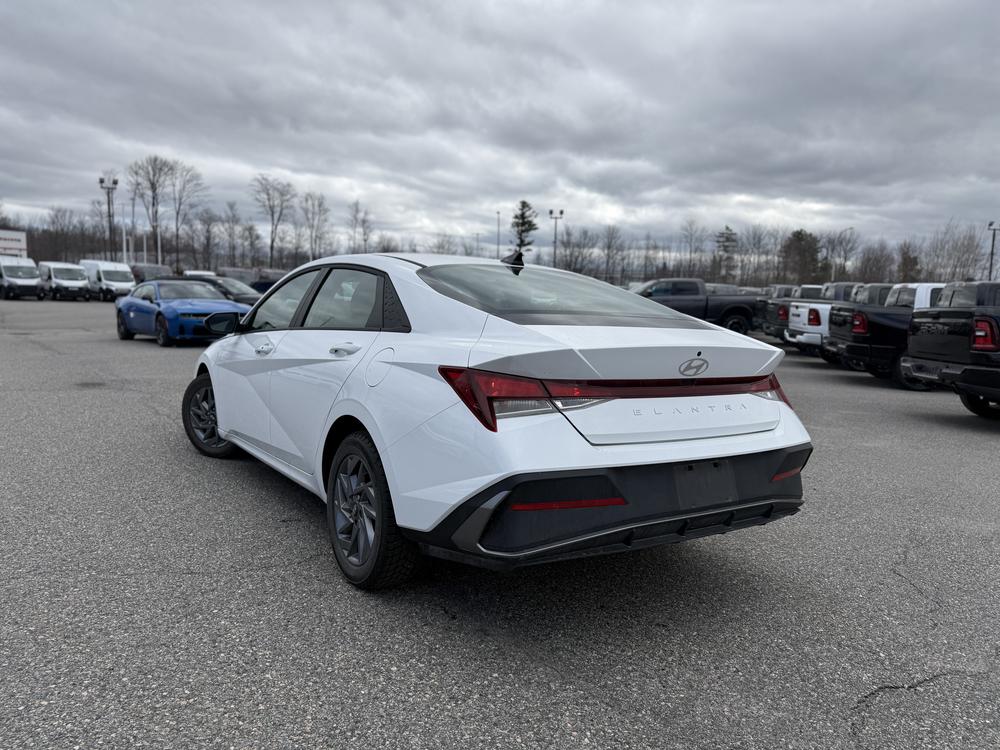 Hyundai Elantra Preferred 2025 d&rsquo;occasion à vendre - 6