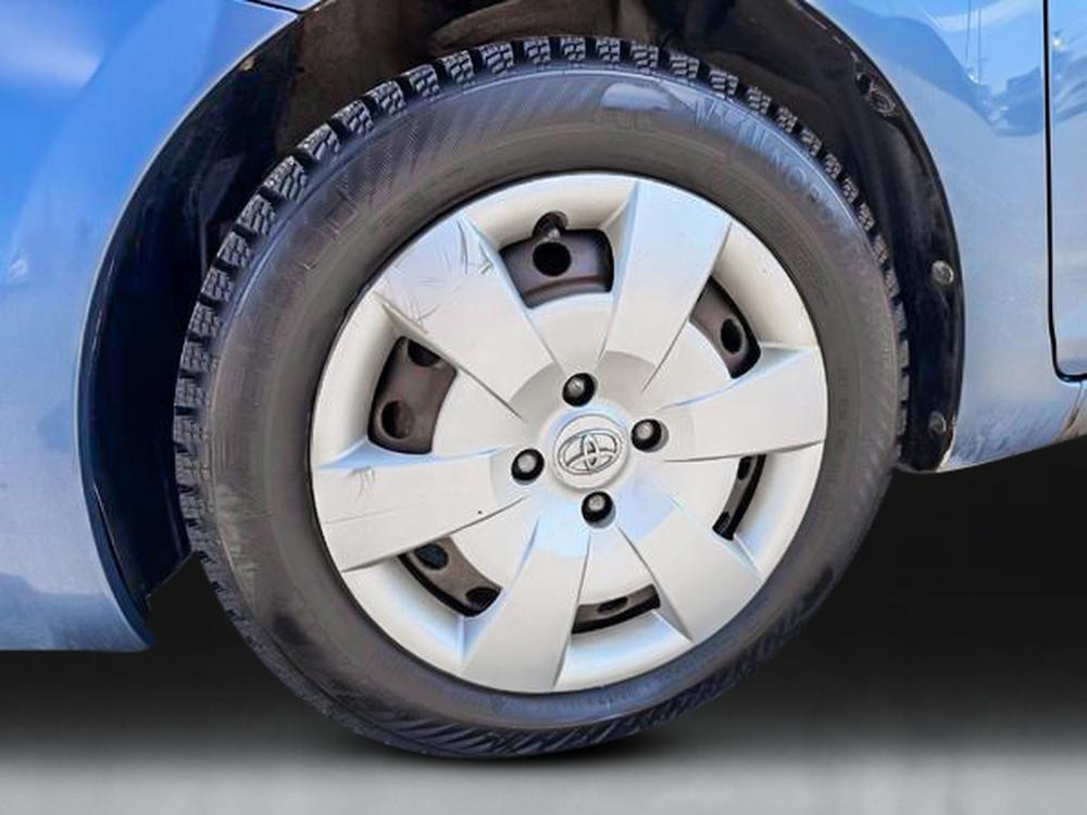 Toyota Yaris BASE 2012 d&rsquo;occasion à vendre - 11