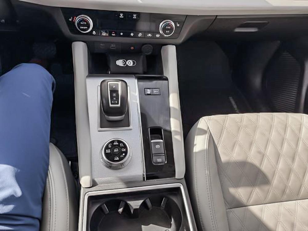 Mitsubishi Outlander PHEV GT AWD 2023 d&rsquo;occasion à vendre - 26