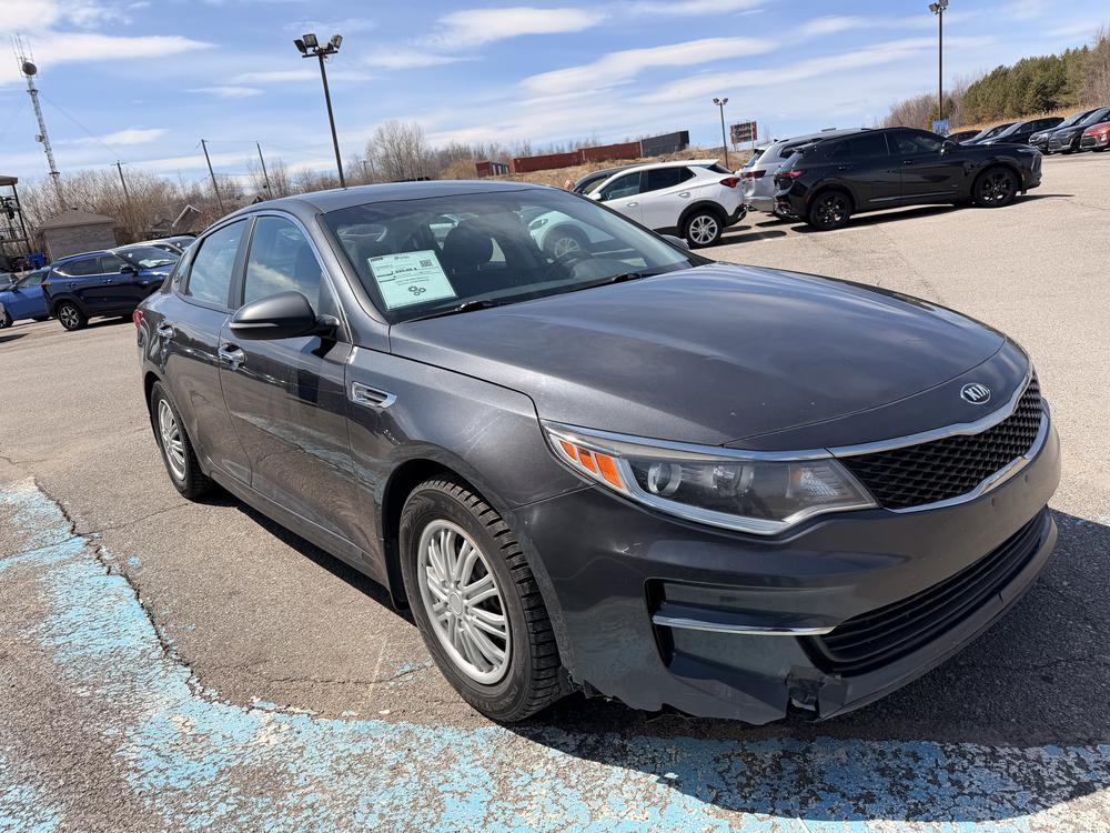 Kia Optima LX 2017 d&rsquo;occasion à vendre - 1