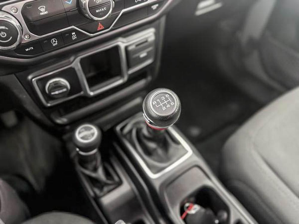 Jeep Wrangler Sport 2022 d&rsquo;occasion à vendre - 11