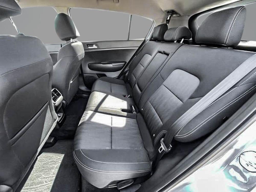 Kia Sportage LX 2021 d&rsquo;occasion à vendre - 26