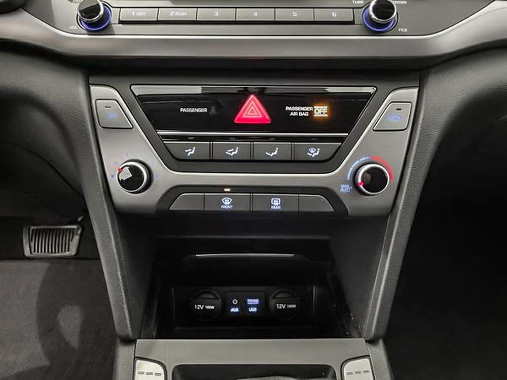 Hyundai Elantra LE 2017 d&rsquo;occasion à vendre - 19