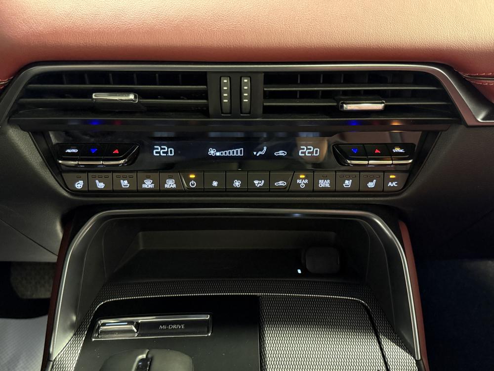 Mazda CX-70 hybride léger GT 2025 d&rsquo;occasion à vendre - 29