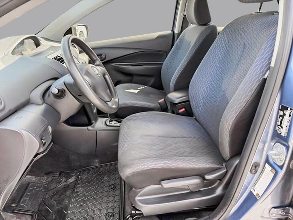 Toyota Yaris BASE 2012 d&rsquo;occasion à vendre - 13