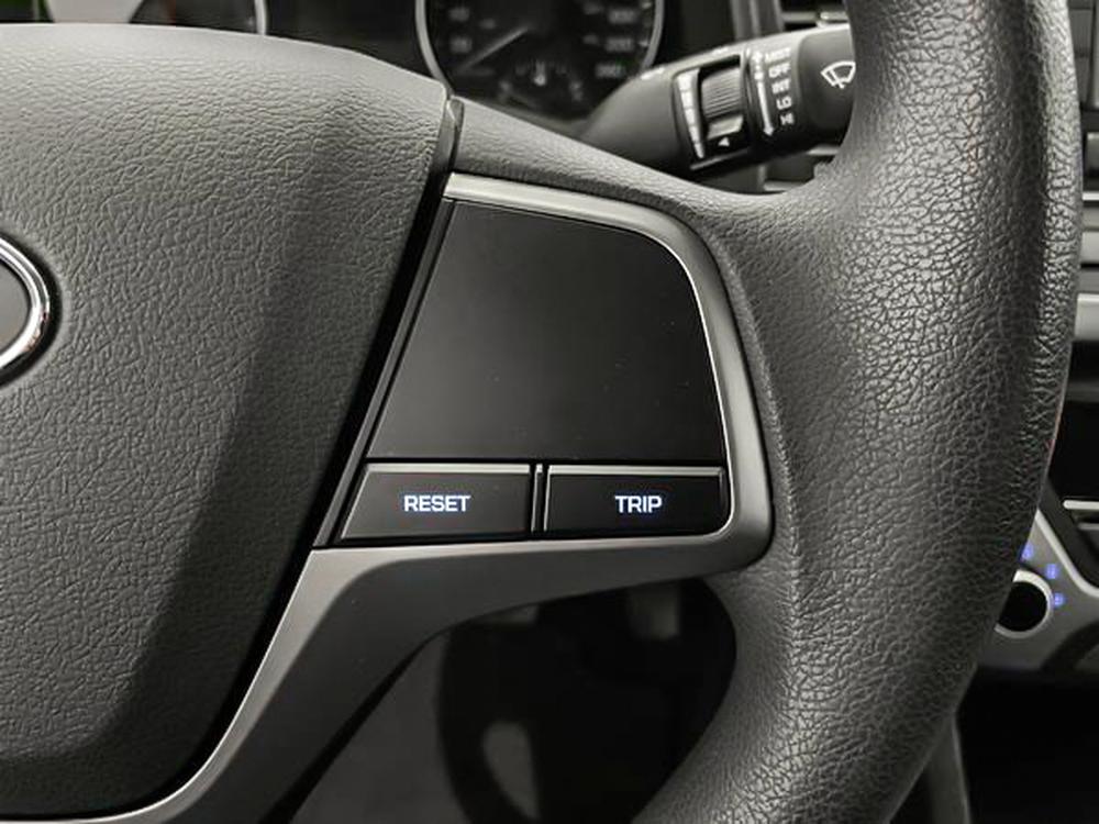 Hyundai Elantra LE 2017 d&rsquo;occasion à vendre - 14