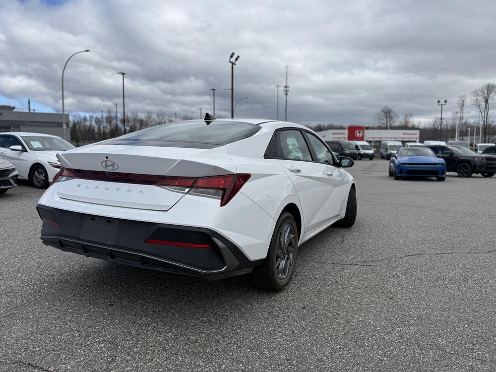 Hyundai Elantra Preferred 2025 d&rsquo;occasion à vendre - 3