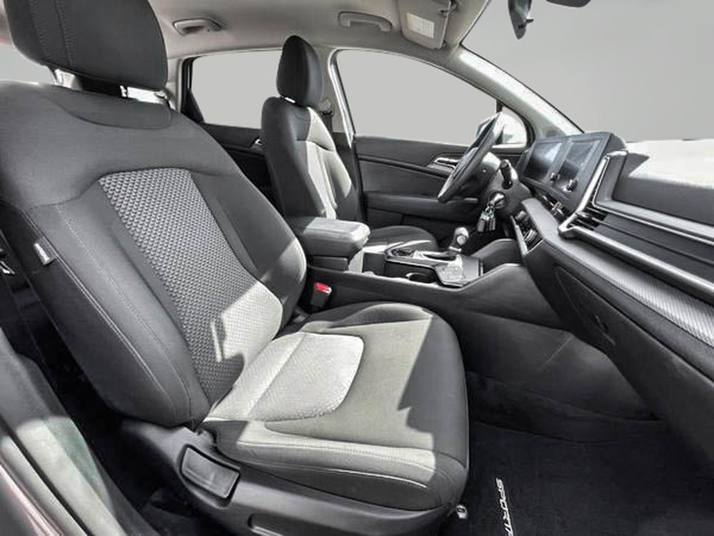 Kia Sportage LX 2023 d&rsquo;occasion à vendre - 29