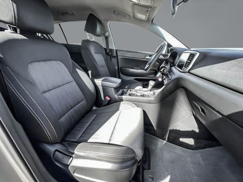 Kia Sportage LX 2021 d&rsquo;occasion à vendre - 29