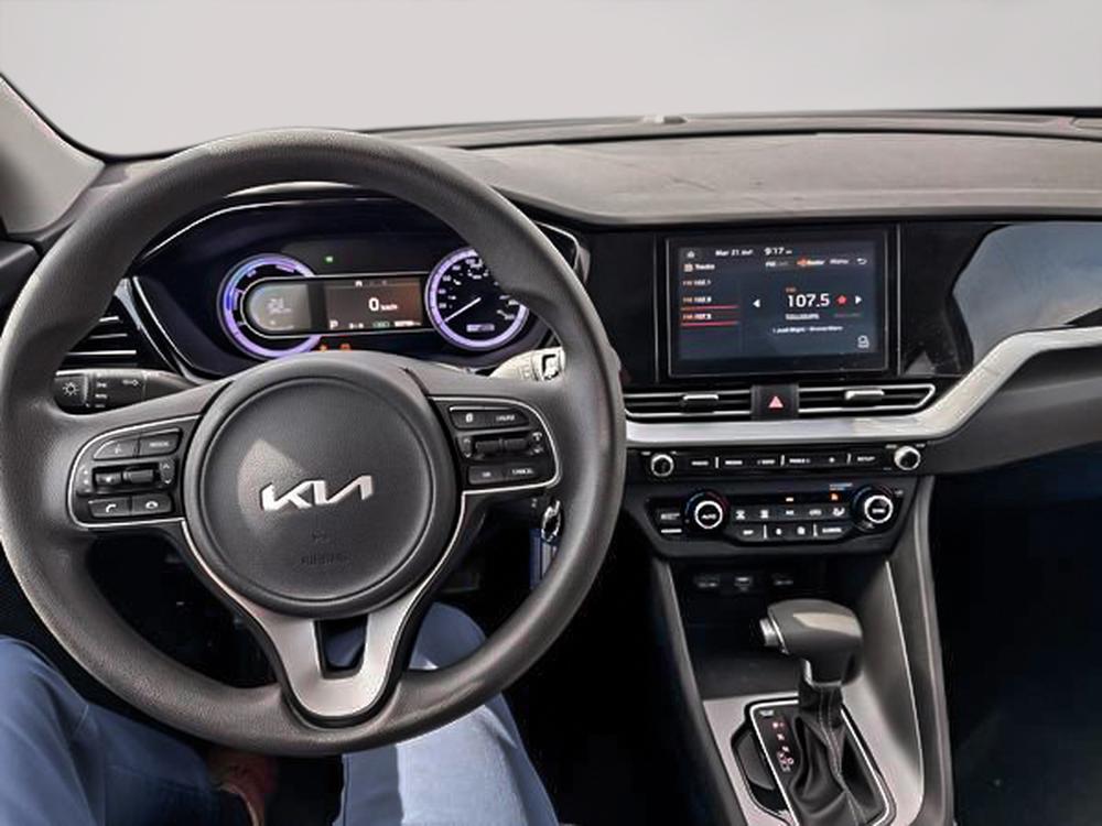 Kia Niro LX 2022 d&rsquo;occasion à vendre - 27