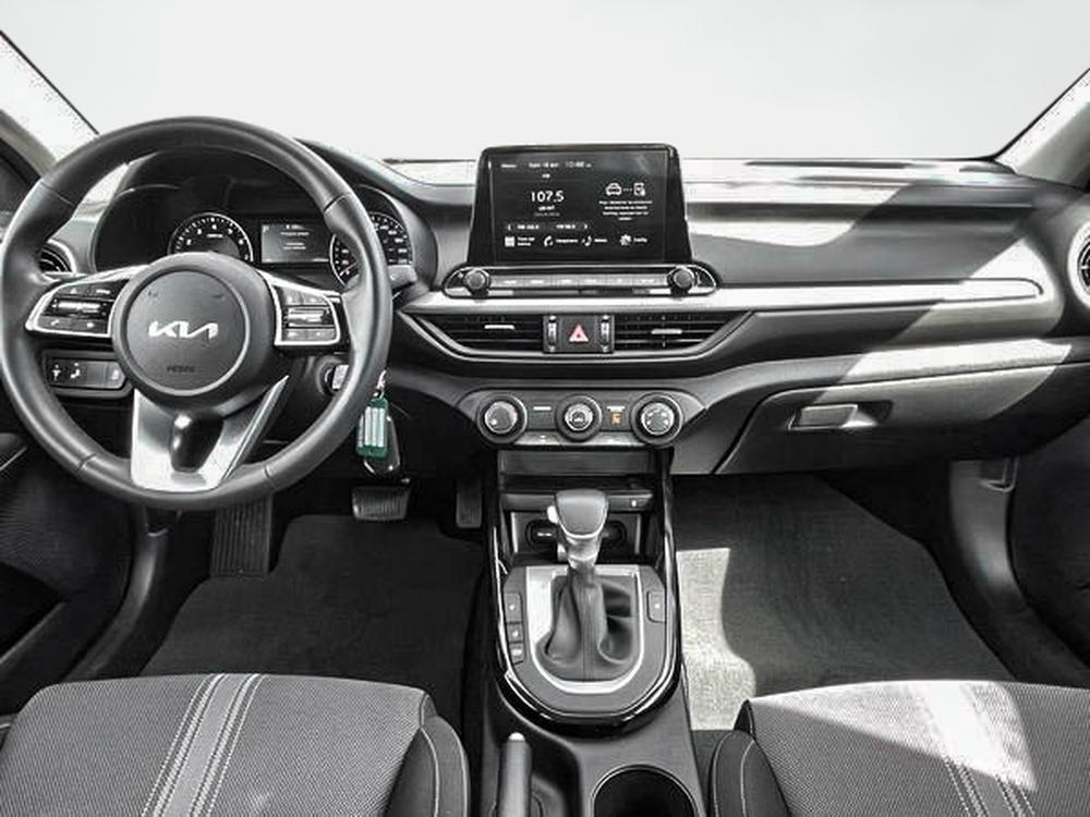 Kia Forte EX 2024 d&rsquo;occasion à vendre - 18