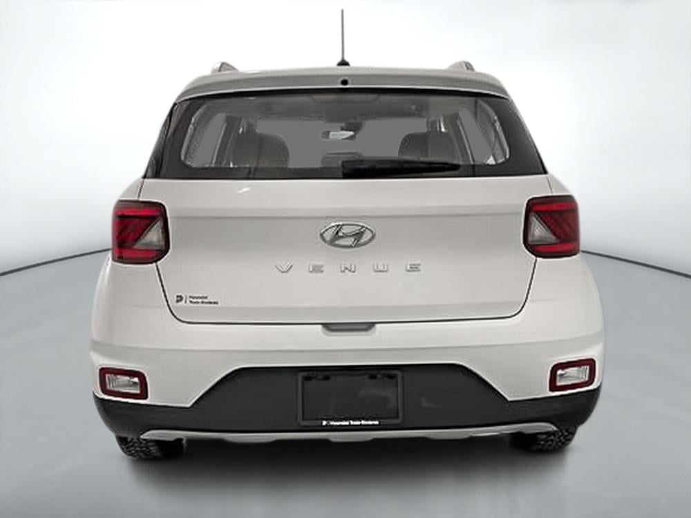 Hyundai Venue Preferred 2023 d&rsquo;occasion à vendre - 7