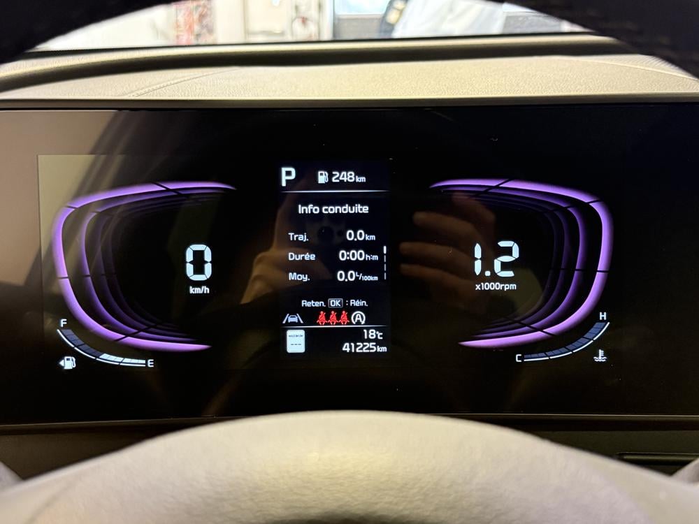 Kia Sportage EX 2024 d&rsquo;occasion à vendre - 24