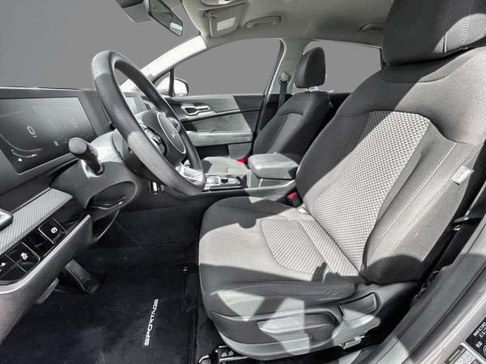 Kia Sportage LX 2023 d&rsquo;occasion à vendre - 13
