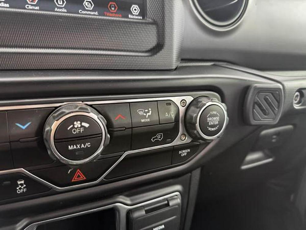 Jeep Wrangler Sport 2022 d&rsquo;occasion à vendre - 13