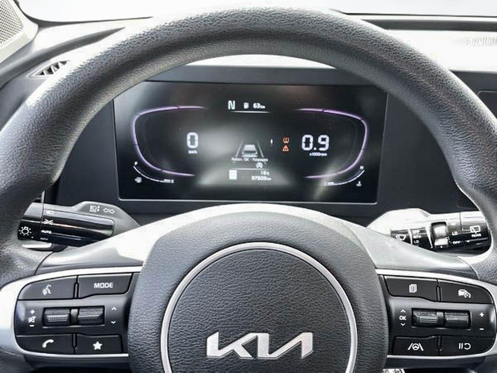 Kia Sportage LX 2023 d&rsquo;occasion à vendre - 24