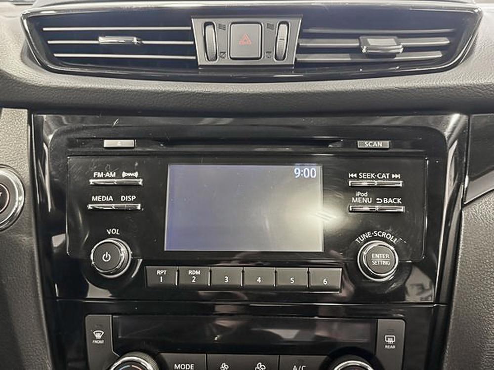 Nissan Qashqai SV 2017 d&rsquo;occasion à vendre - 27