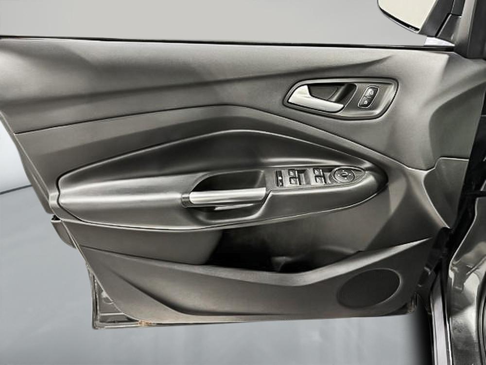 Ford Escape SE 2019 d&rsquo;occasion à vendre - 13