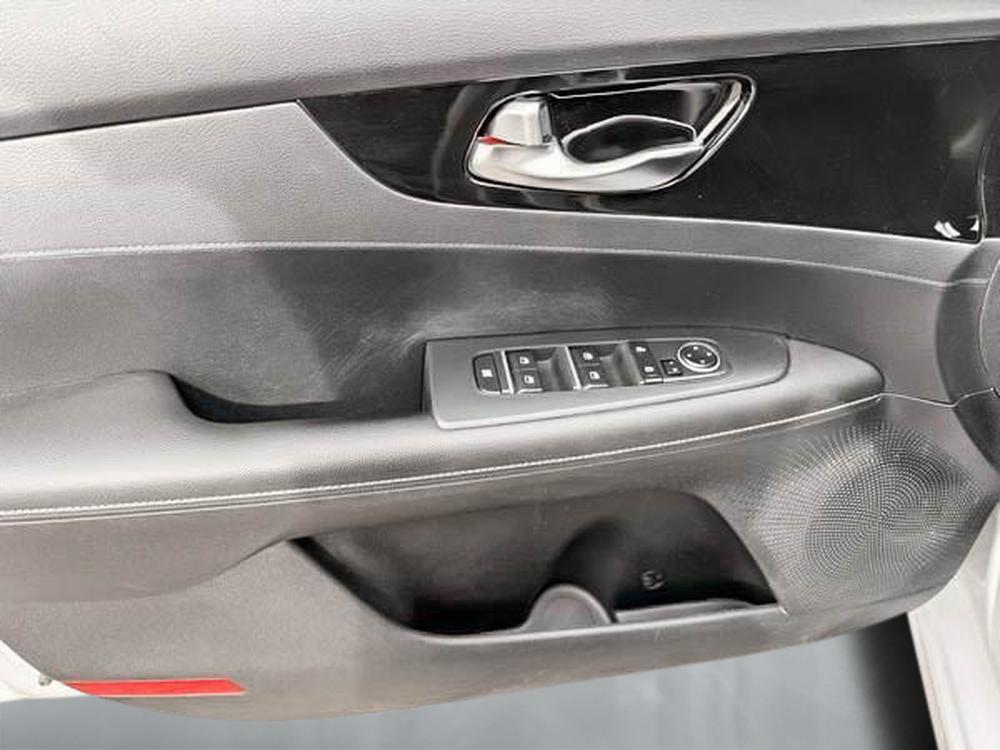 Kia Forte 2020 Gris usage à vendre Kia Forte 2020 Gris usage à vendre