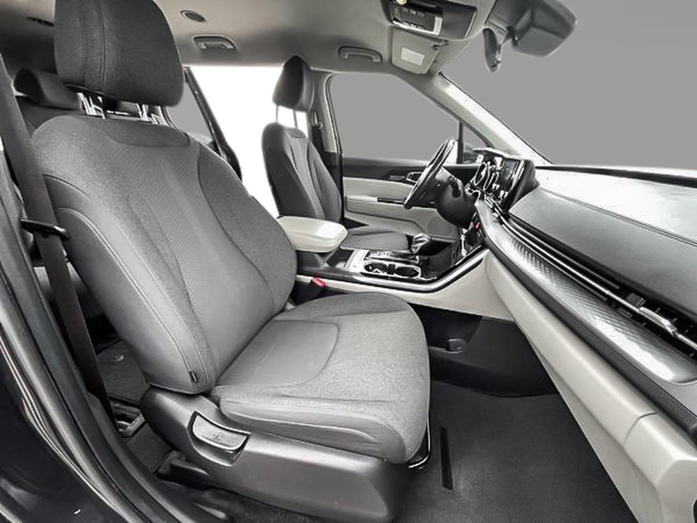 Kia Carnival LX+ 2022 d&rsquo;occasion à vendre - 28