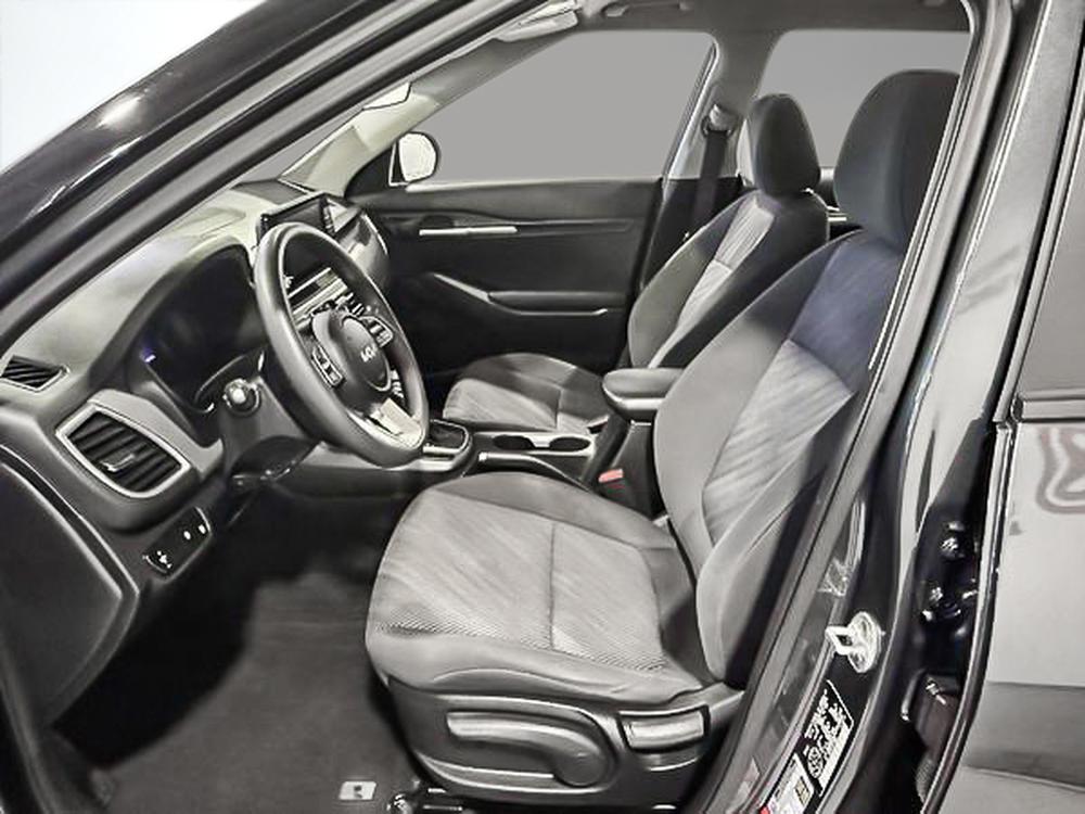 Kia Seltos LX 2023 d&rsquo;occasion à vendre - 16
