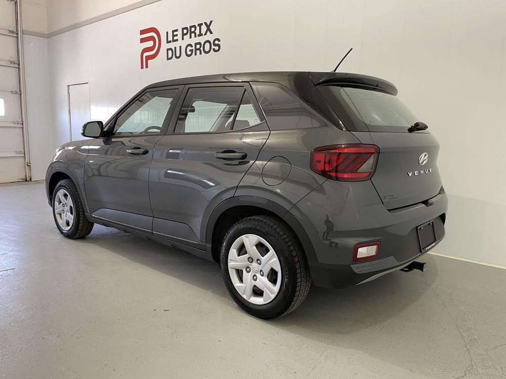 Hyundai Venue Essential 2023 d&rsquo;occasion à vendre - 6