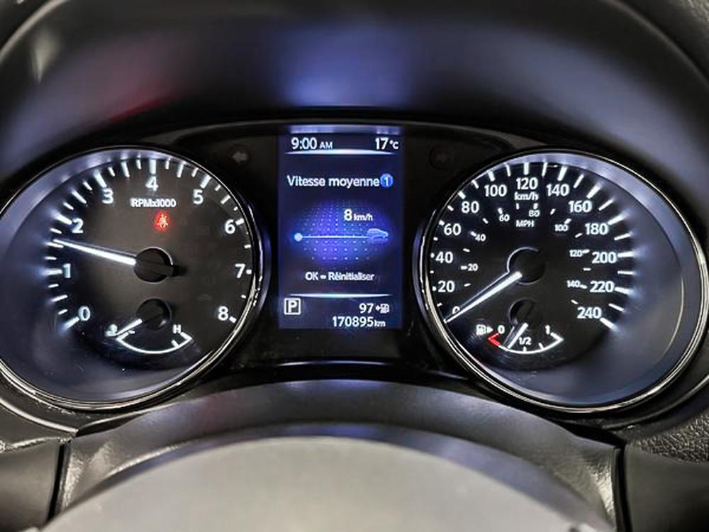 Nissan Qashqai SV 2017 d&rsquo;occasion à vendre - 26