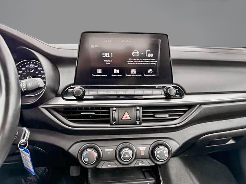 Kia Forte 2020 Gris usage à vendre Kia Forte 2020 Gris usage à vendre