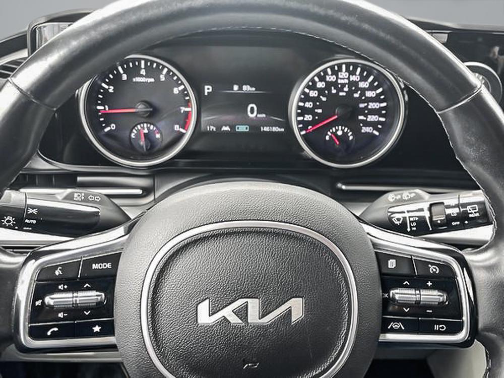 Kia Carnival LX+ 2022 d&rsquo;occasion à vendre - 22