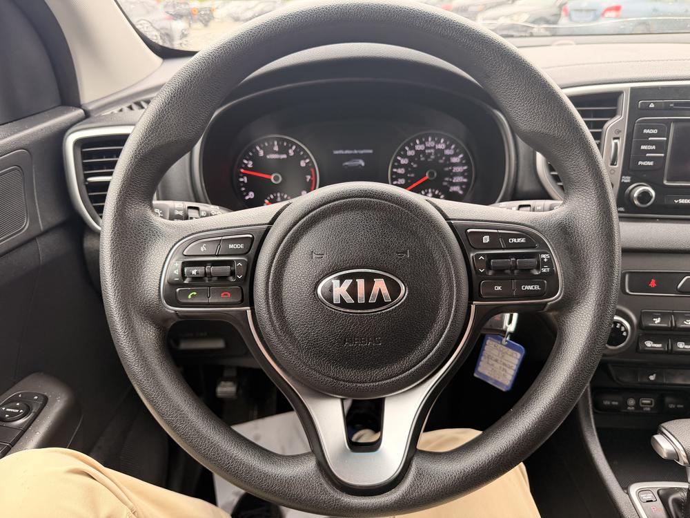 Kia Sportage LX FWD 2018 d&rsquo;occasion à vendre - 18
