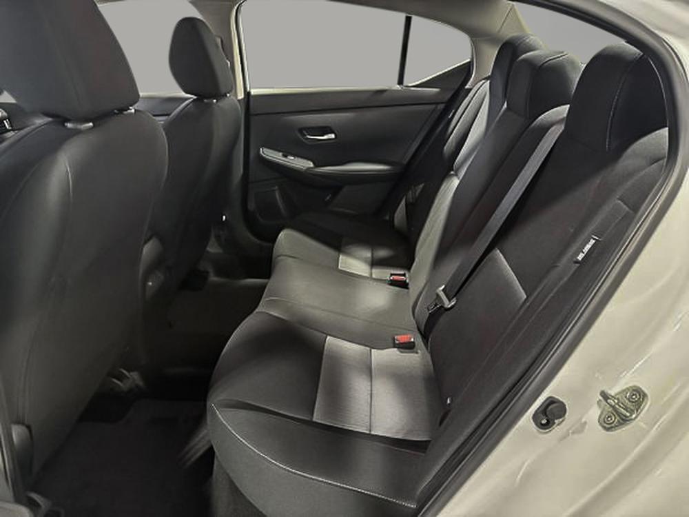 Nissan Sentra SV 2023 d&rsquo;occasion à vendre - 32