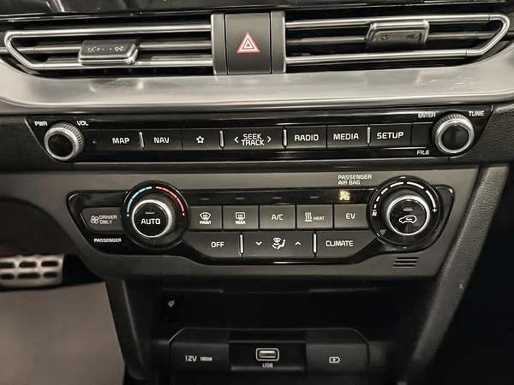 Kia Niro EV ev sx touring 2020 d&rsquo;occasion à vendre - 28