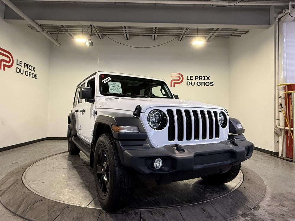 Jeep Wrangler ALTITUDE (MODIFICATIONS À VENIR)